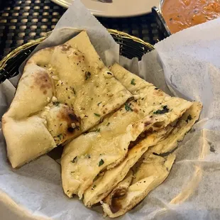 Garlic naan