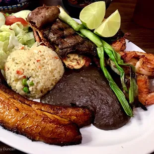 Bandeja Típica. Usually for 2 people but they made this one for one person.