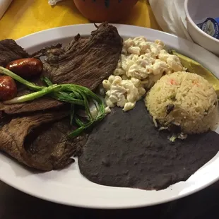 Churrasco Chiltepes (carne asada plate)