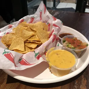 Chips and queso