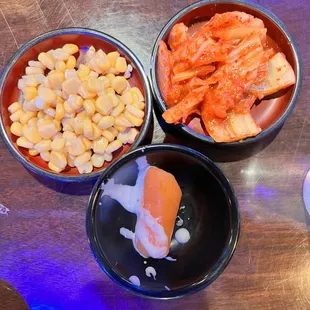 Sidesssss! Kimchi is fire!!!!
