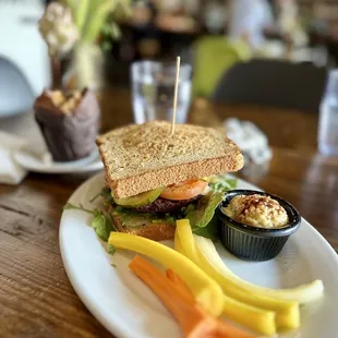 Beetnik burger