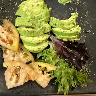 Avocado salad