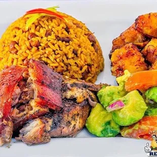 During lunch time there's no better place to be. Our grab and go lunch specials are hot and served from opening to 5pm.