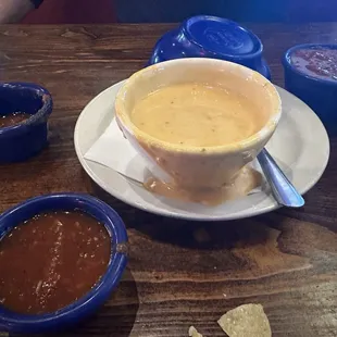 Yellow queso