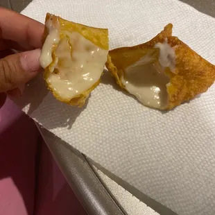 Crab Rangoon&apos;s with no crab in it