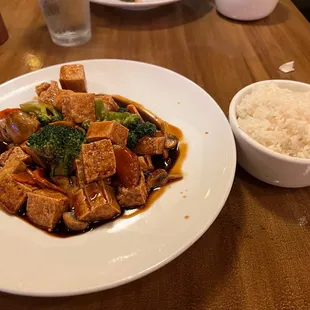 Teriyaki tofu stir fry