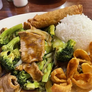 beef &amp; broccoli dinner plate