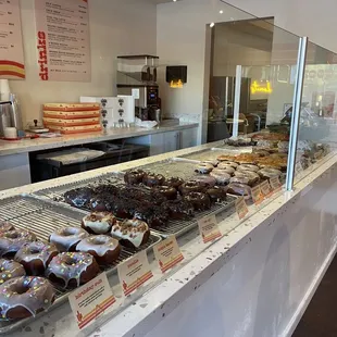 interior, donuts