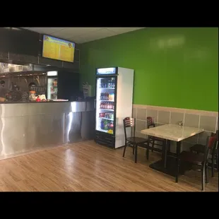 the inside of a fast food restaurant