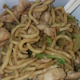 Chicken Lo Mein