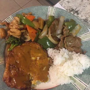 Pork egg foo young,pepper be f, broccoli and chicken