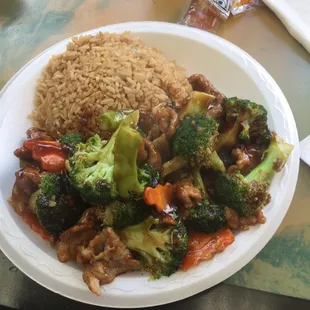 beef and broccoli lunch