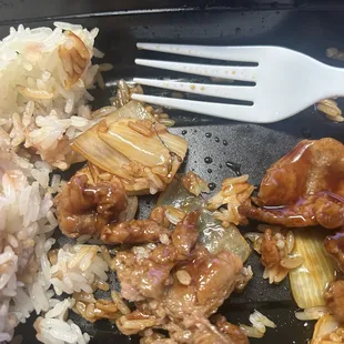 I was enjoying my food until I saw a aluminum piece in my food