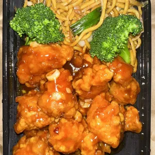chicken and broccoli with noodles