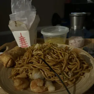 Shrimp lo mein