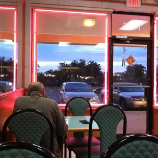 Nice and cozy and great food!!!