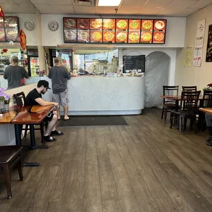 the inside of a fast food restaurant