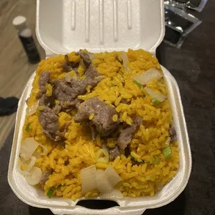 It should been actually fried rice with jasmine rice but actually made with yellow rice. Not a true Chinese restaurant but knock off.