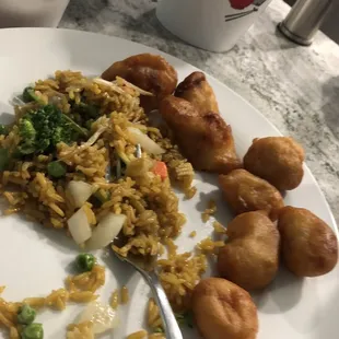 Sweet and Sour Chicken, sauce included, vegetable fried rice.