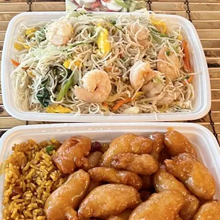 (*‿*) /ﾟ*:｡ﾟ Excellent Shrimp Mei Fun and Honey Chicken with Pork Fried Rice @ #China99-Old St. Augustine Rd.