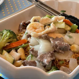 Hong Kong Style Crispy Noodles
