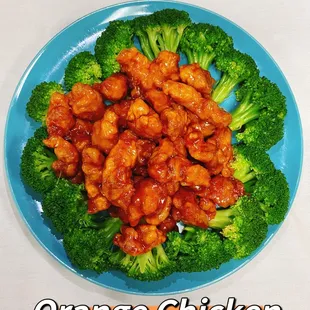 a plate of chicken and broccoli