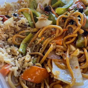 Lunch special Hot Garlic Chicken Lunch