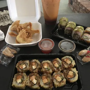 Thai Tea  A2. Crab Rangoon (does not contain crab) SR6 Dragon Roll  H22. Deep Fried Roll