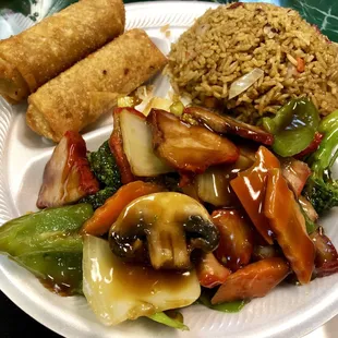 Pork with Mixed Vegetables Combination (C2). The big chunky fresh vegetables make this dish special.