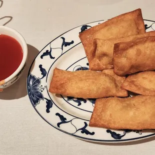 Spicy Crab Rangoon.  6 Pieces - ~$9.  Good flavor.  Not too Much Crab But A Decent Jalapeño Kick.