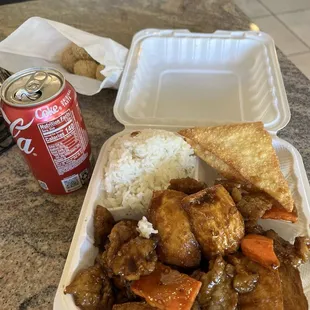 81. Beef with Tofu Combo