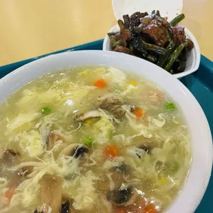 Egg flower soup and beef with green beans