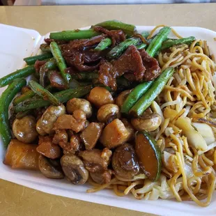 More food, please.  This is delicious!