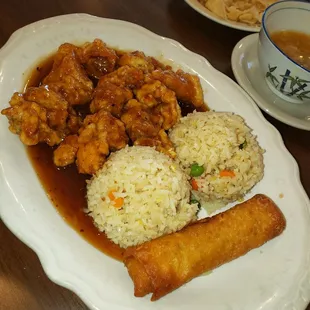 My main course --- extra crunchy General Tso&apos;s Chicken with fried rice --- amazing.