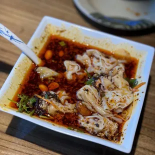 Spicy wontons