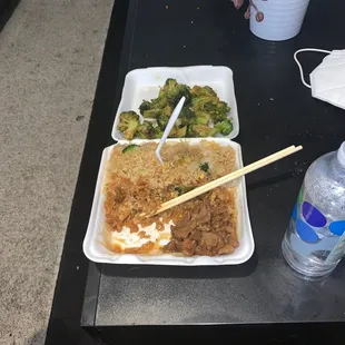 The meat to veggie proportions are horrible.
