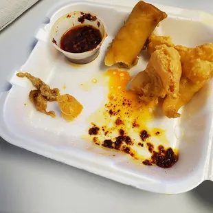 food, chicken wings and fried chicken