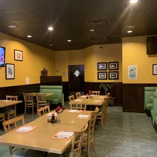 Restaurant dining room