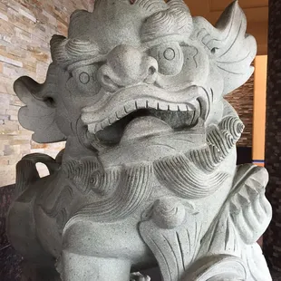 Dragon statue.
