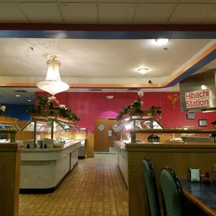 the interior of a chinese restaurant