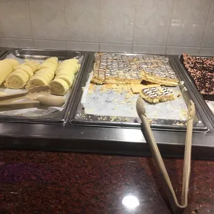 Dessert bar
