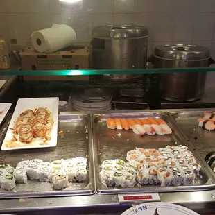 sushi and sashimi, interior