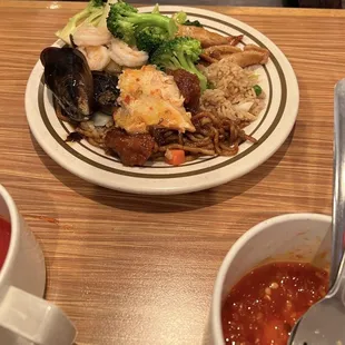 Round 3: Main dishes - fried rice, chow mein, mussels, broccoli, etc.