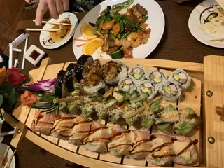 May Island Restaurant