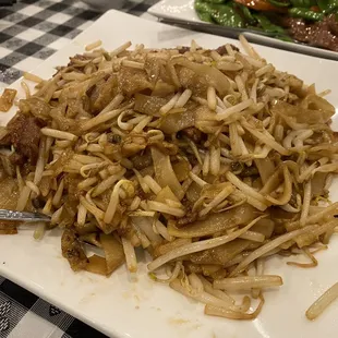 314. Beef Chow Fun