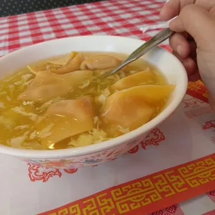 delicious delicious egg drop soup / wonton soup hybrid.