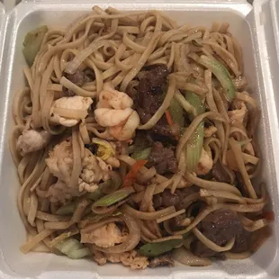 Special Lo Mein
