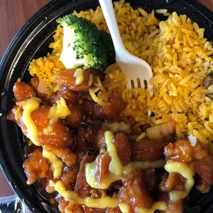 Generals chicken lunch special.  Came with an egg roll too.
