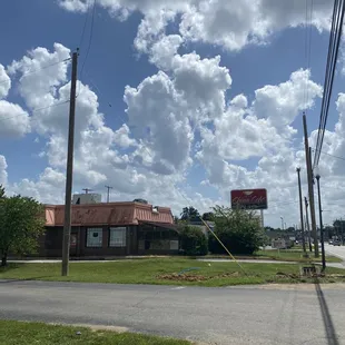 a view of the outside of a chinese restaurant